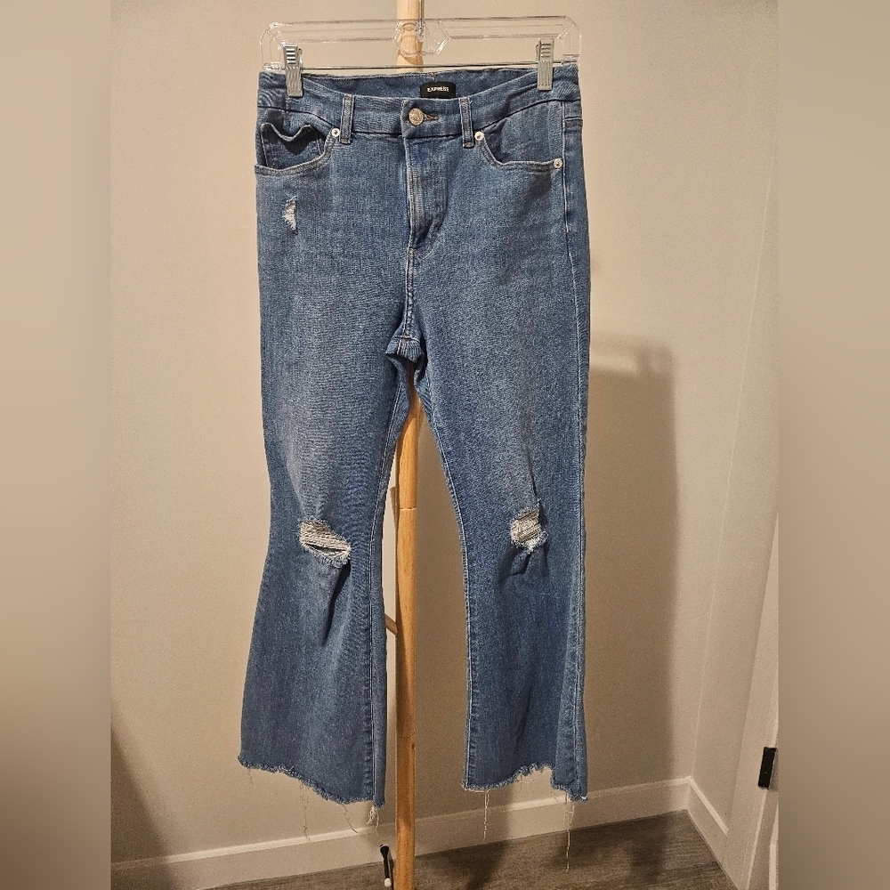Express Flare High Rise Ultra Hyper Stretch, Fits Sizes 6/8/10